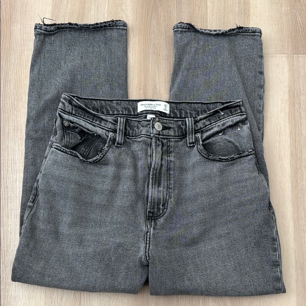 A&F - Curve Love The Ankle Straight Ultra High Rise